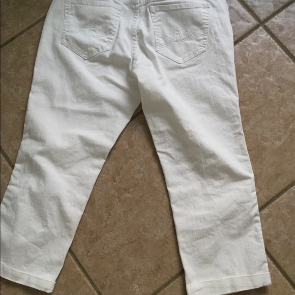 🌺3/$15🌺New York & Co Skinny Crop Jeans - Picture 2 of 5